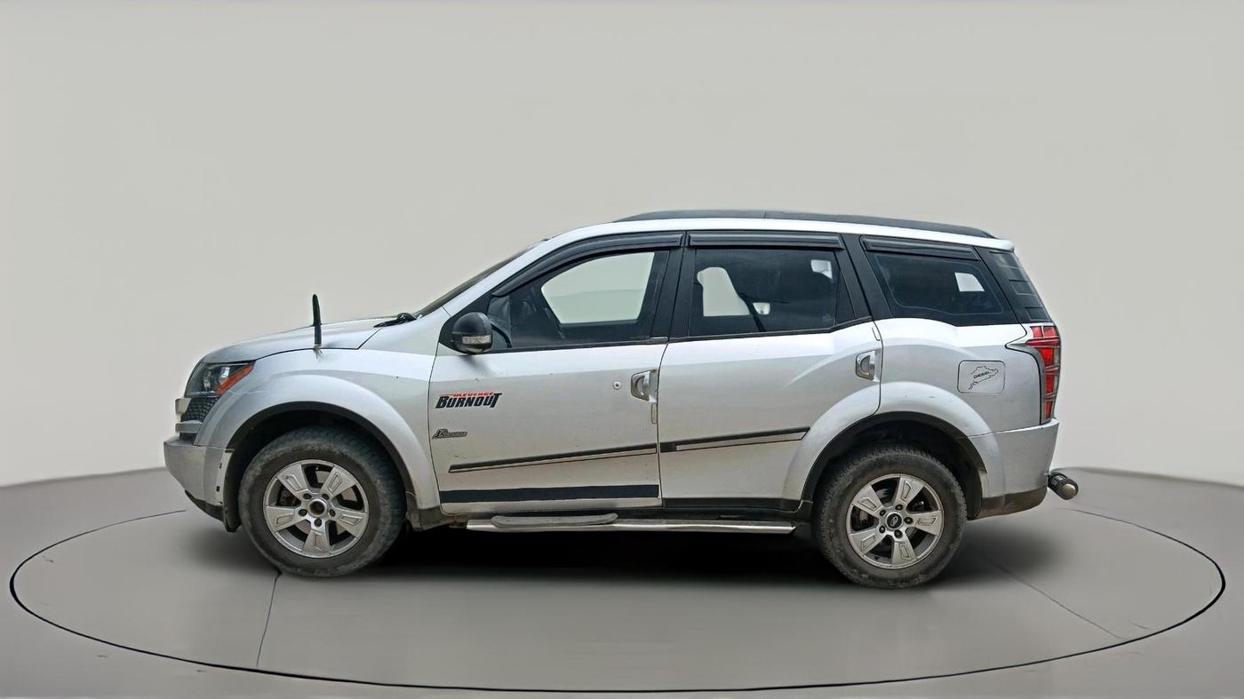 2013 Mahindra XUV500 W8, Diesel, Manual, 1,02,213 km, exterior