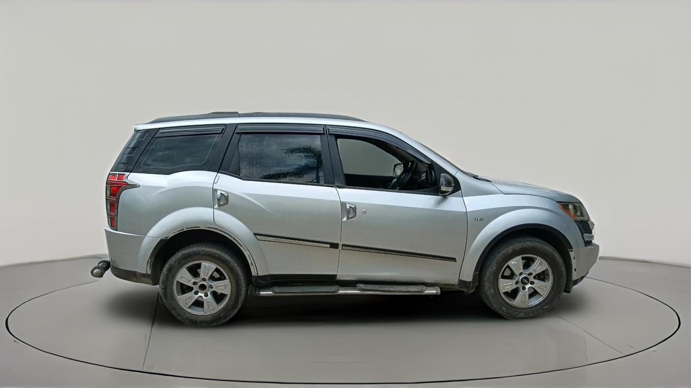 2013 Mahindra XUV500 W8, Diesel, Manual, 1,02,213 km, exterior