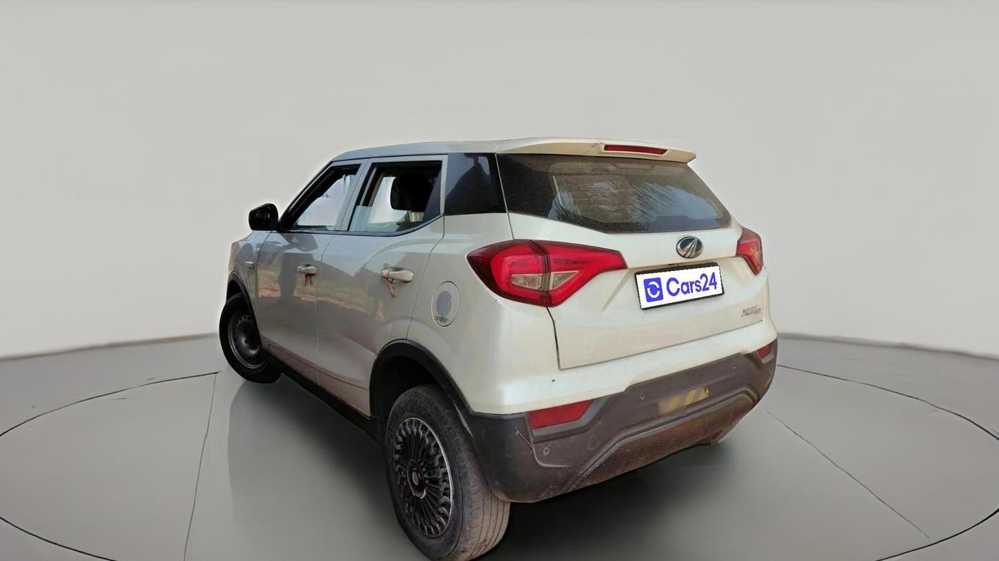 2021 Mahindra XUV300 W4 1.5 DIESEL, Diesel, Manual, 42,264 km, exterior