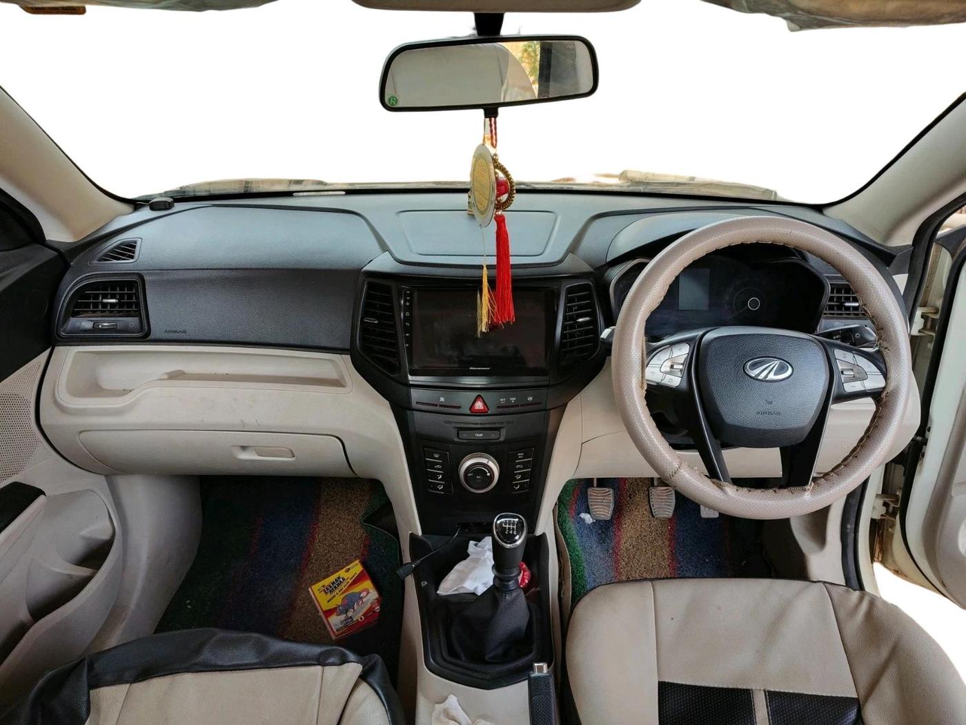 2021 Mahindra XUV300 W4 1.5 DIESEL, Diesel, Manual, 42,264 km, interior