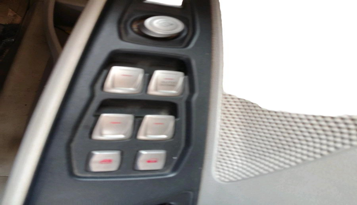 2021 Mahindra XUV300 W4 1.5 DIESEL, Diesel, Manual, 42,264 km, interior