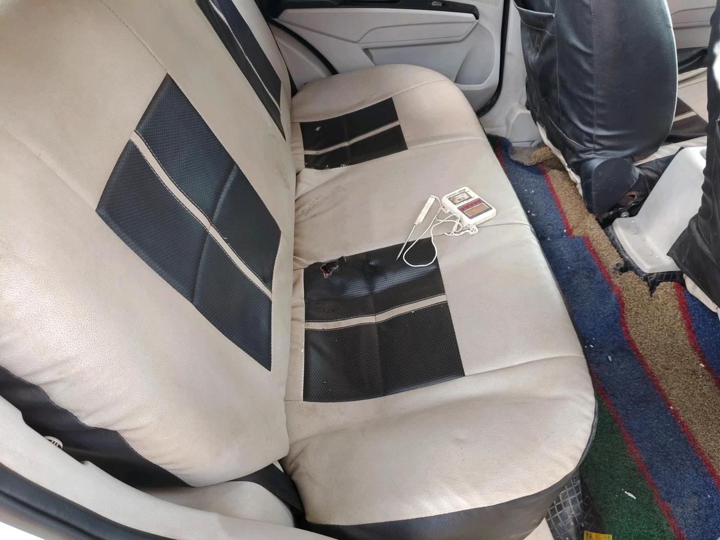 2021 Mahindra XUV300 W4 1.5 DIESEL, Diesel, Manual, 42,264 km, interior