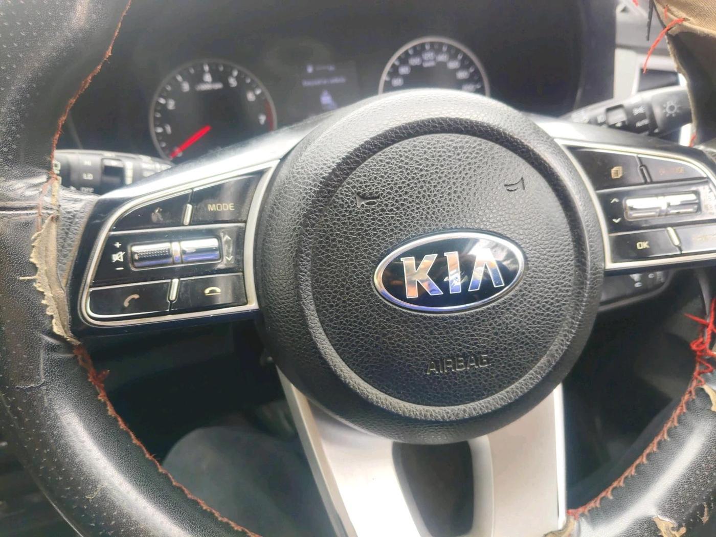 2020 KIA SELTOS HTK PLUS 1.5, Petrol, Manual, 1,03,505 km, interior