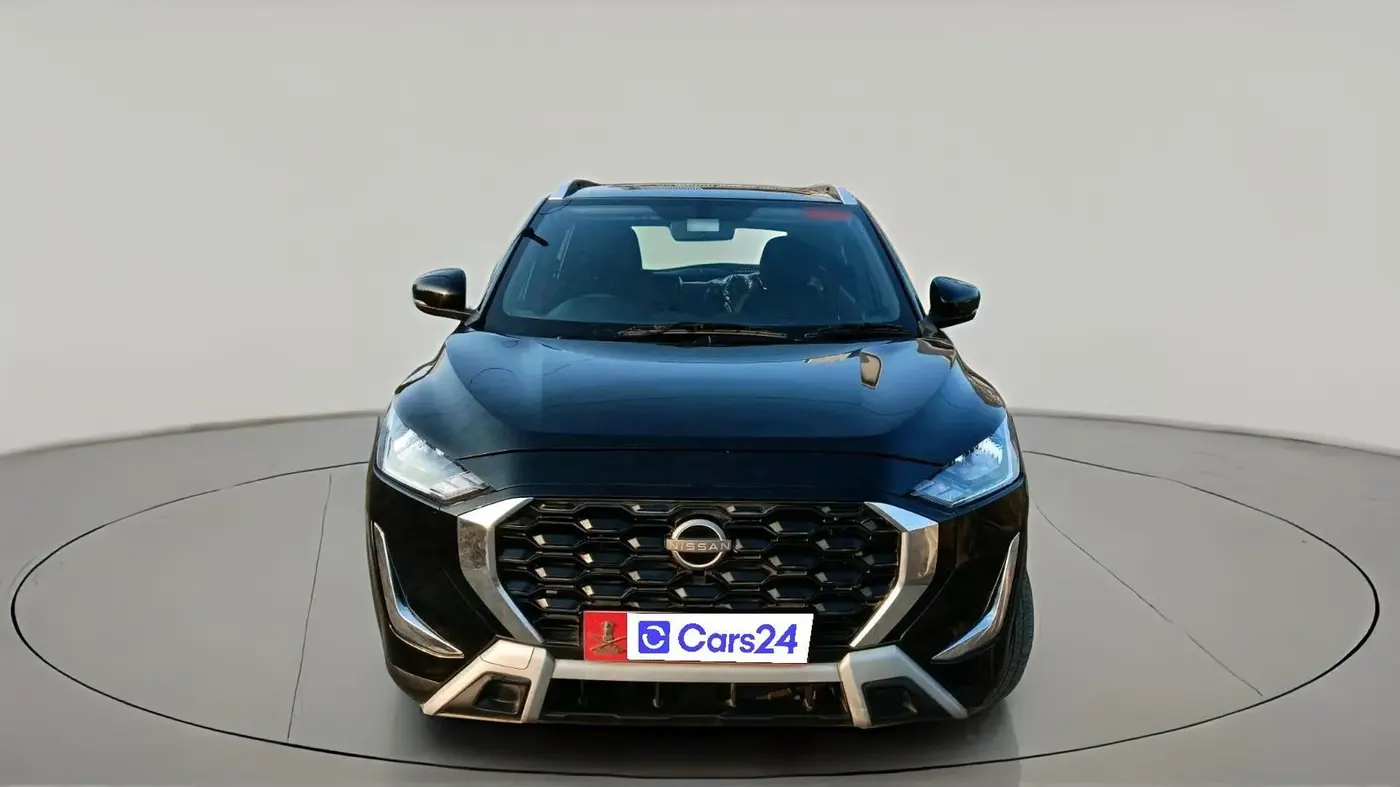 2024 Nissan MAGNITE Acenta B4D 1.0 Petrol AMT, CNG, Automatic, 28,465 km, exterior
