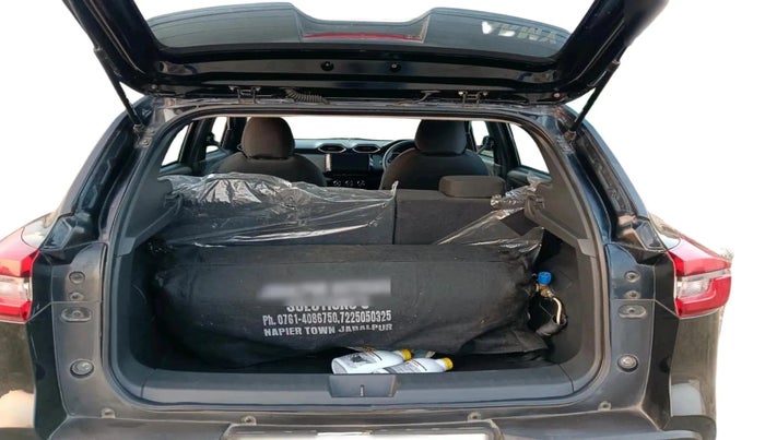 2024 Nissan MAGNITE Acenta B4D 1.0 Petrol AMT, CNG, Automatic, 28,465 km, exterior