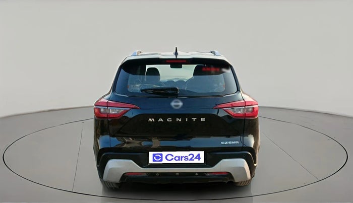 2024 Nissan MAGNITE Acenta B4D 1.0 Petrol AMT, CNG, Automatic, 28,465 km, exterior