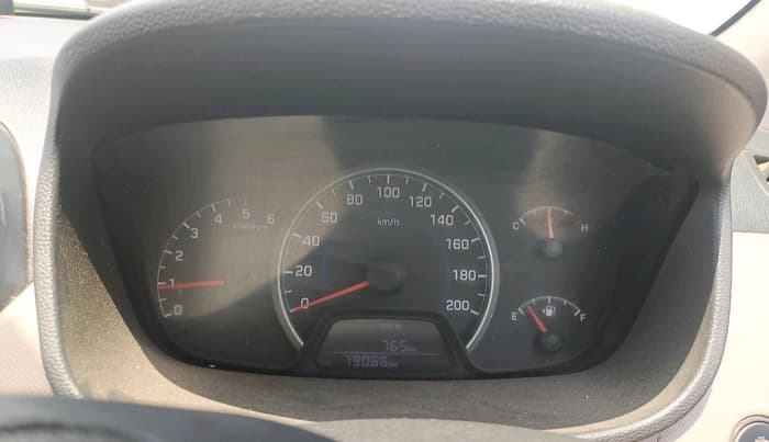2013 Hyundai Grand i10 SPORTZ 1.1 CRDI, Diesel, Manual, 79,066 km, interior