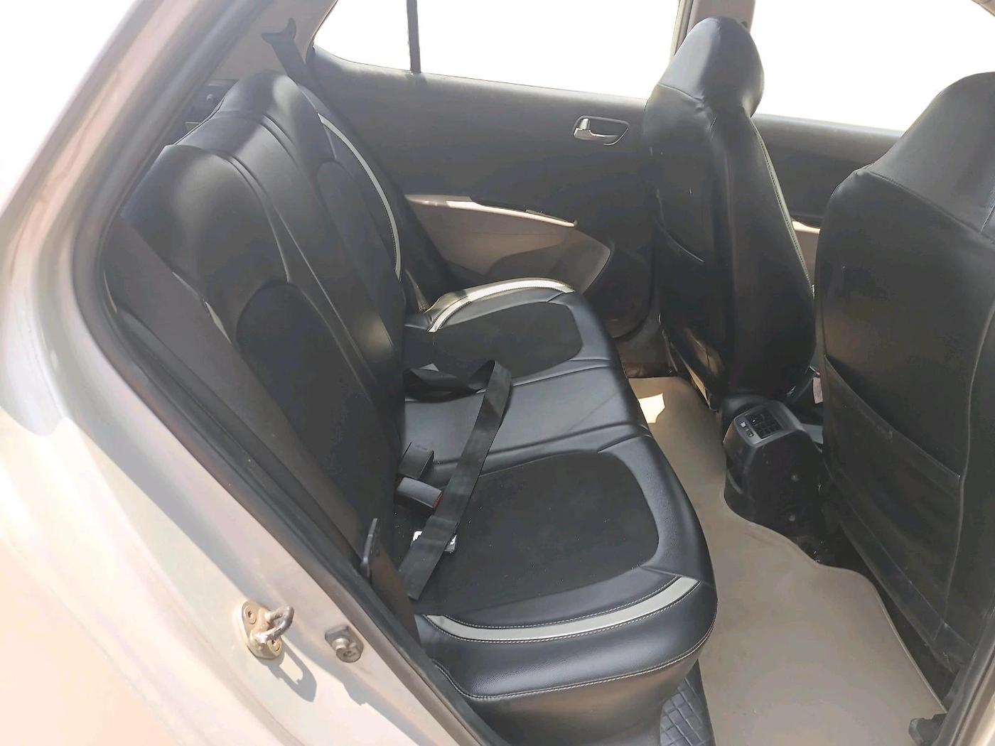 2013 Hyundai Grand i10 SPORTZ 1.1 CRDI, Diesel, Manual, 79,066 km, interior