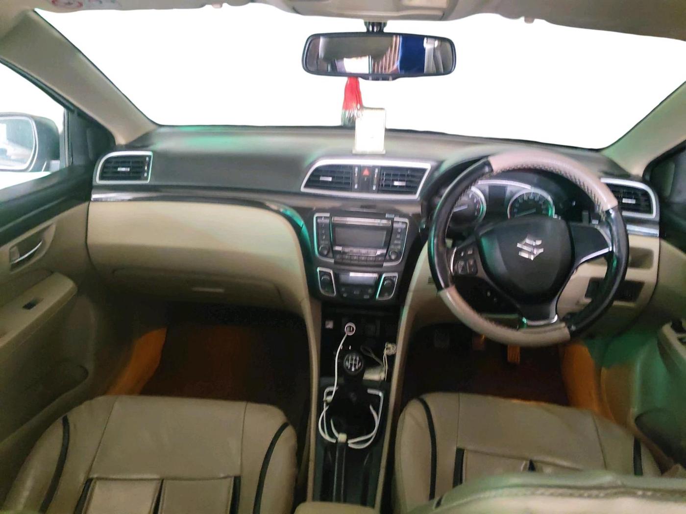 2015 Maruti Ciaz ZXI, Petrol, Manual, 78,557 km, interior