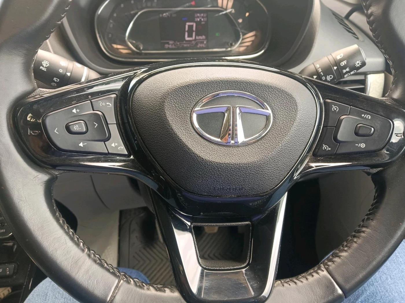 2023 Tata NEXON XZ PLUS PETROL SUNROOF, Petrol, Manual, 19,466 km, interior