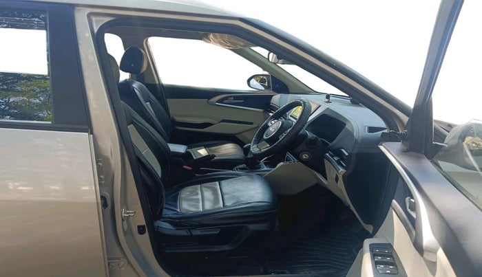 2023 KIA CARENS PREMIUM 1.5 PETROL 7 STR, Petrol, Manual, 13,474 km, interior