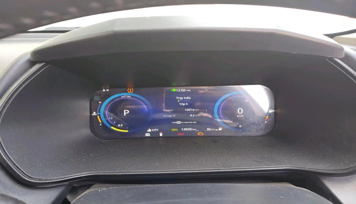 2025 Tata Safari ADVENTURE PLUS AT, Diesel, Automatic, 14,935 km, interior