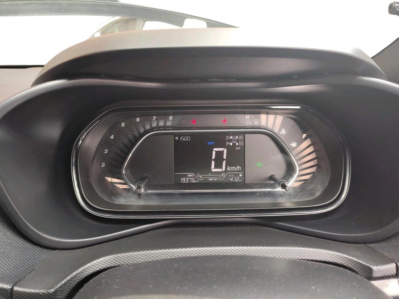 2022 Tata NEXON XZ PLUS (PREMIUM) DARK EDITION PETROL, Petrol, Manual, 19,376 km, interior