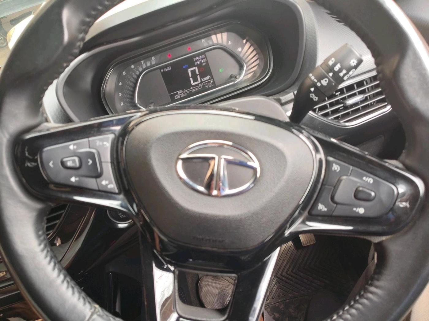 2022 Tata NEXON XZ PLUS (PREMIUM) DARK EDITION PETROL, Petrol, Manual, 19,376 km, interior