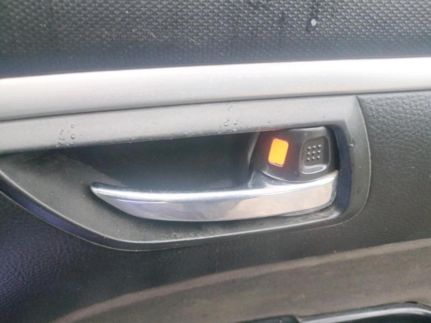 2012 Maruti Swift VDI, Diesel, Manual, 1,03,575 km, interior