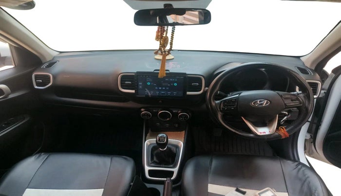 2020 Hyundai VENUE SX 1.5 CRDI, Diesel, Manual, 95,547 km, interior