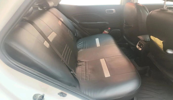 2020 Hyundai VENUE SX 1.5 CRDI, Diesel, Manual, 95,547 km, interior