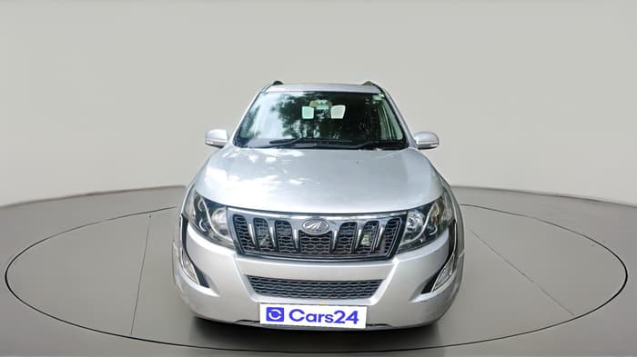 2017 Mahindra XUV500 W6 AT 1.99, Diesel, Automatic, 88,897 km, exterior