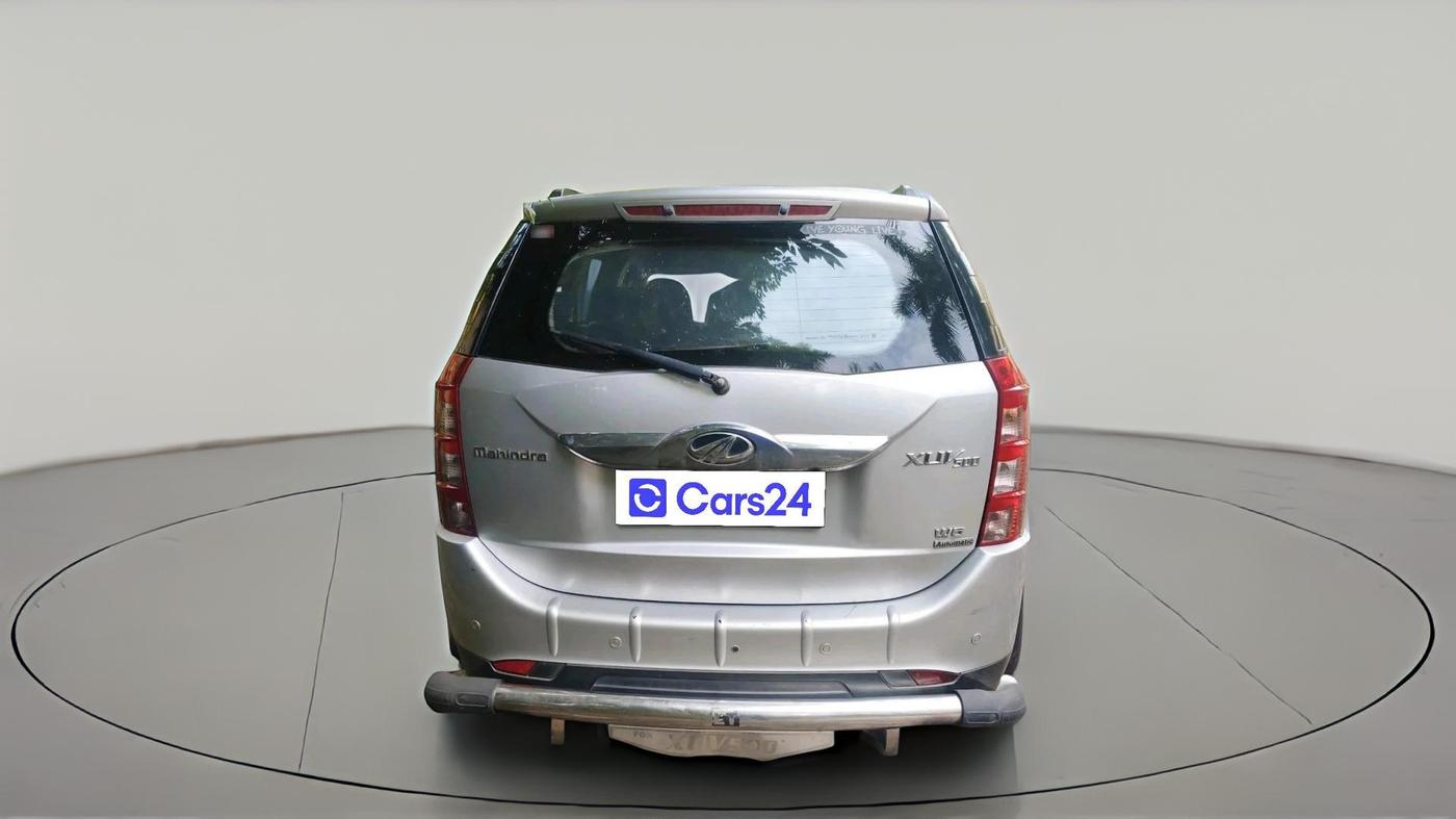 2017 Mahindra XUV500 W6 AT 1.99, Diesel, Automatic, 88,897 km, exterior