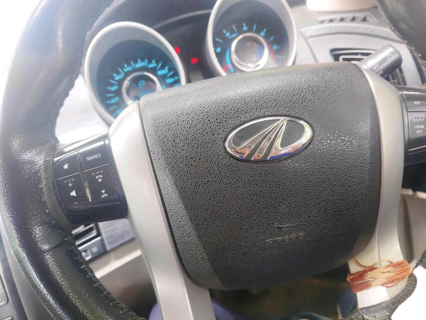 2017 Mahindra XUV500 W6 AT 1.99, Diesel, Automatic, 88,897 km, interior