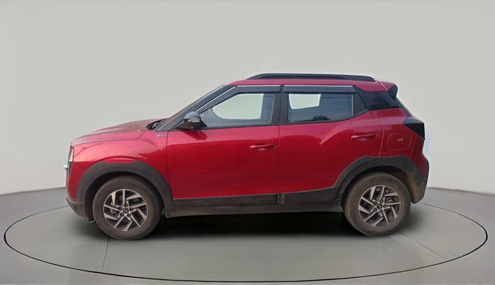 2024 Mahindra XUV 3XO AX5L 1.2 TGDi, Petrol, Manual, 35,344 km, exterior