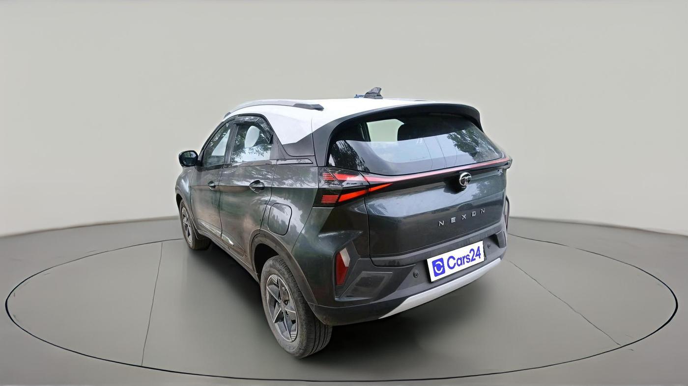 2024 Tata NEXON CREATIVE PLUS S 1.2 REVOTRON 6 AMT DT, Petrol, Automatic, 62,603 km, exterior