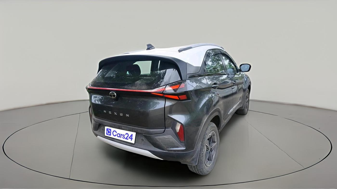 2024 Tata NEXON CREATIVE PLUS S 1.2 REVOTRON 6 AMT DT, Petrol, Automatic, 62,603 km, exterior