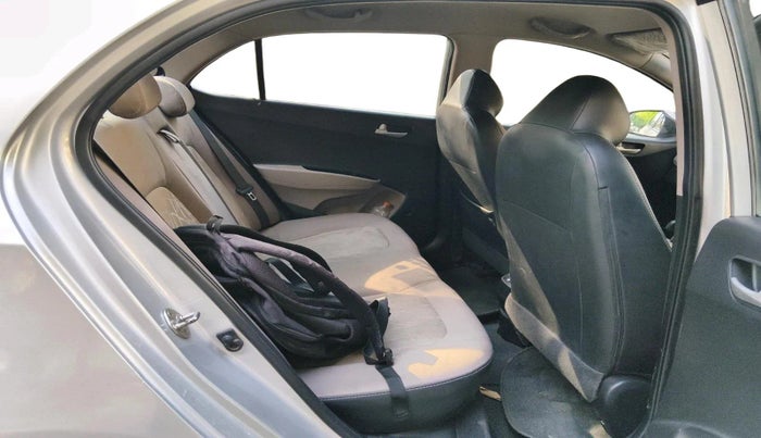 2014 Hyundai Xcent SX 1.2 (O), Petrol, Manual, 68,759 km, interior