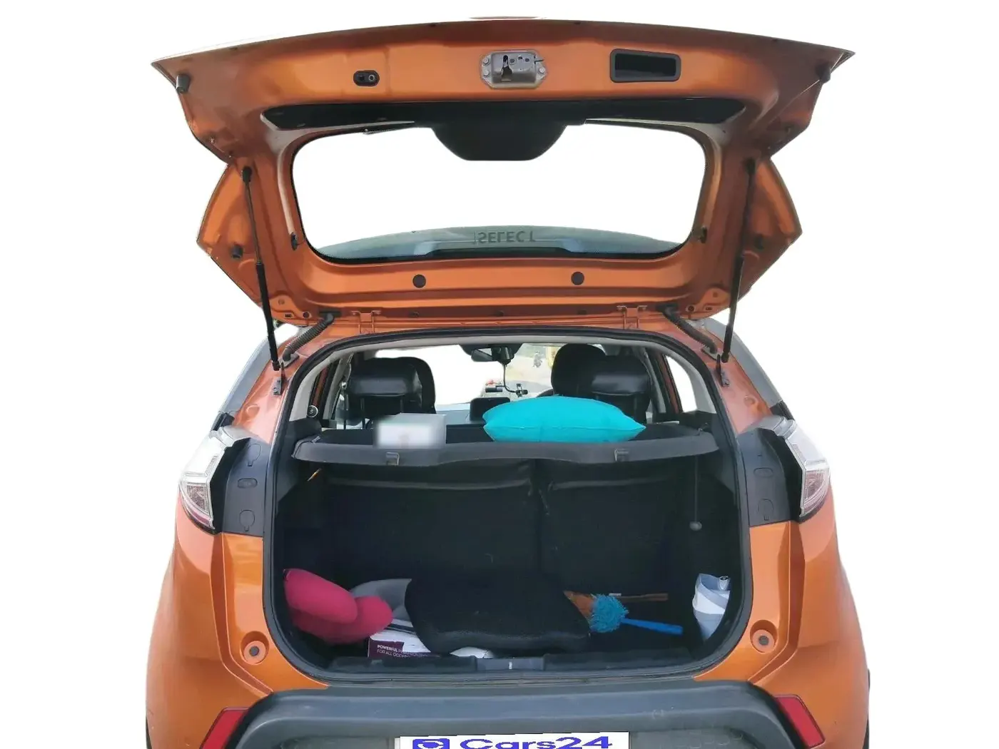 2018 Tata NEXON XZA PLUS DIESEL, Diesel, Automatic, 99,392 km, exterior