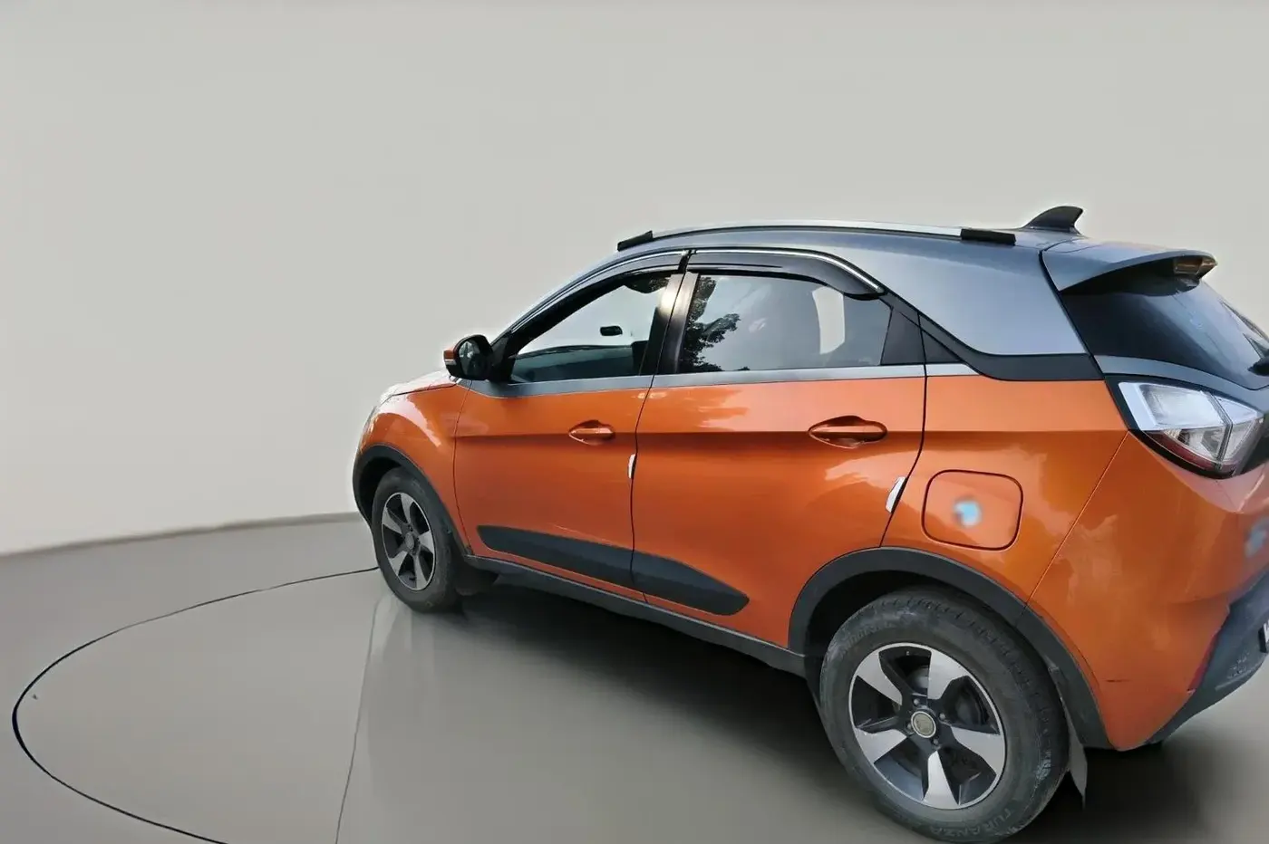 2018 Tata NEXON XZA PLUS DIESEL, Diesel, Automatic, 99,392 km, exterior