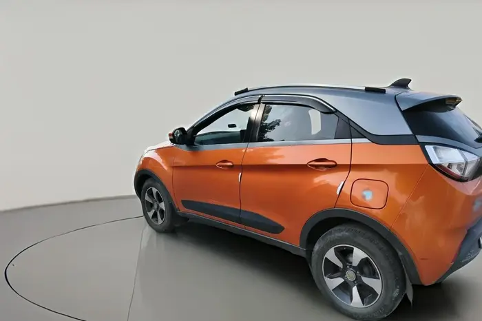2018 Tata NEXON XZA PLUS DIESEL, Diesel, Automatic, 99,392 km, exterior