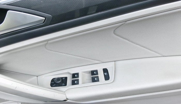 2019 Volkswagen TIGUAN ALL SPACE 2.0 TSI, Petrol, Automatic, 1,16,266 km, interior