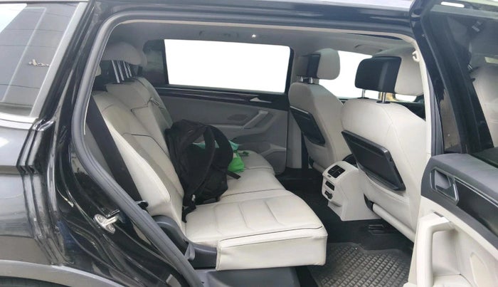 2019 Volkswagen TIGUAN ALL SPACE 2.0 TSI, Petrol, Automatic, 1,16,266 km, interior