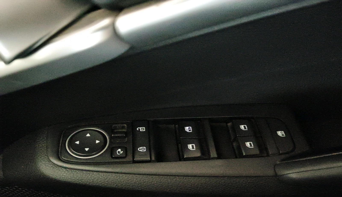 2021 KIA SELTOS HTK PLUS 1.5 DIESEL, Diesel, Manual, 1,52,728 km, interior
