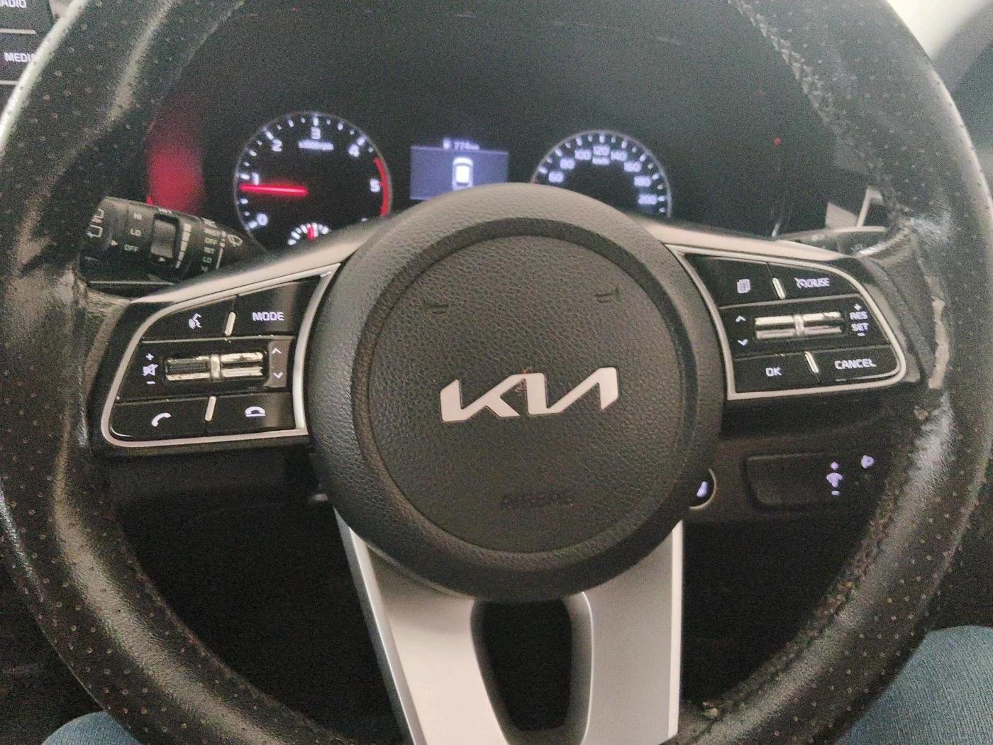 2021 KIA SELTOS HTK PLUS 1.5 DIESEL, Diesel, Manual, 1,52,728 km, interior