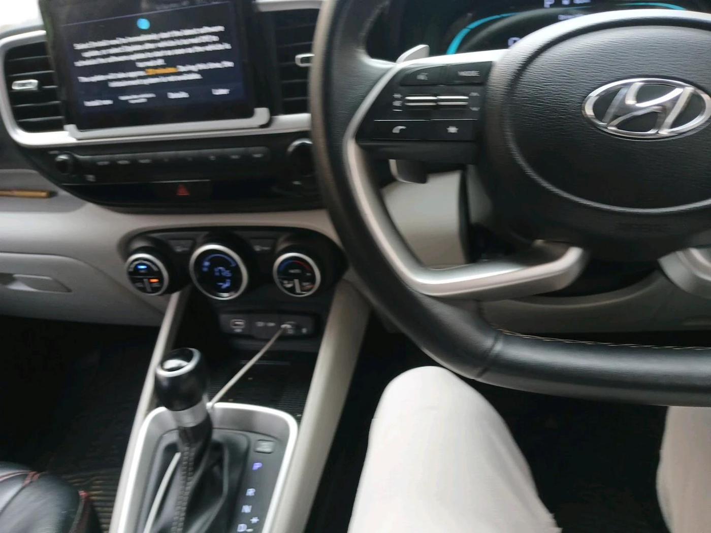 2023 Hyundai VENUE SX (O) 1.0 TURBO DCT, Petrol, Automatic, 40,104 km, interior