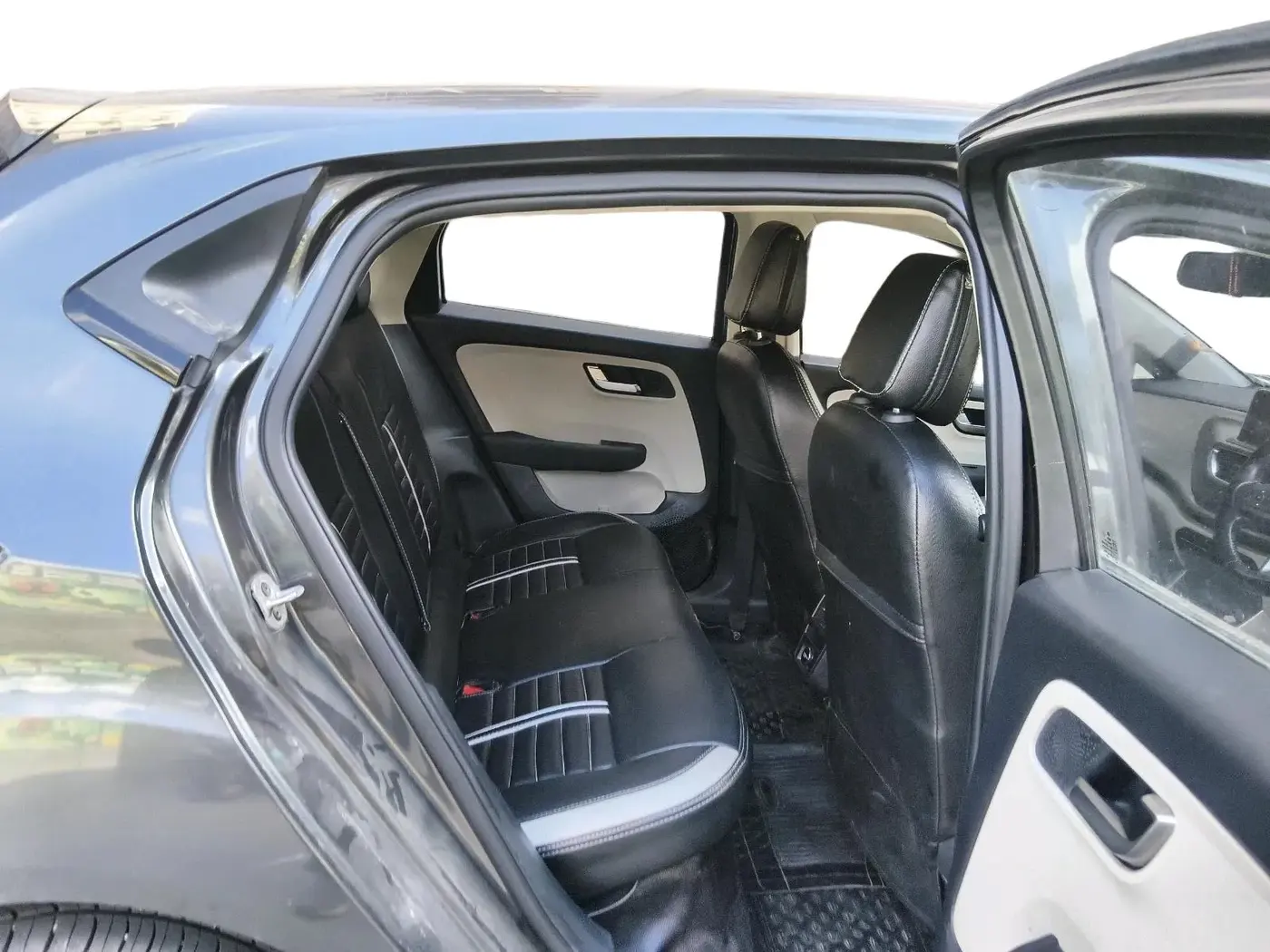 2021 Tata ALTROZ XZ PETROL, Petrol, Manual, 40,611 km, interior