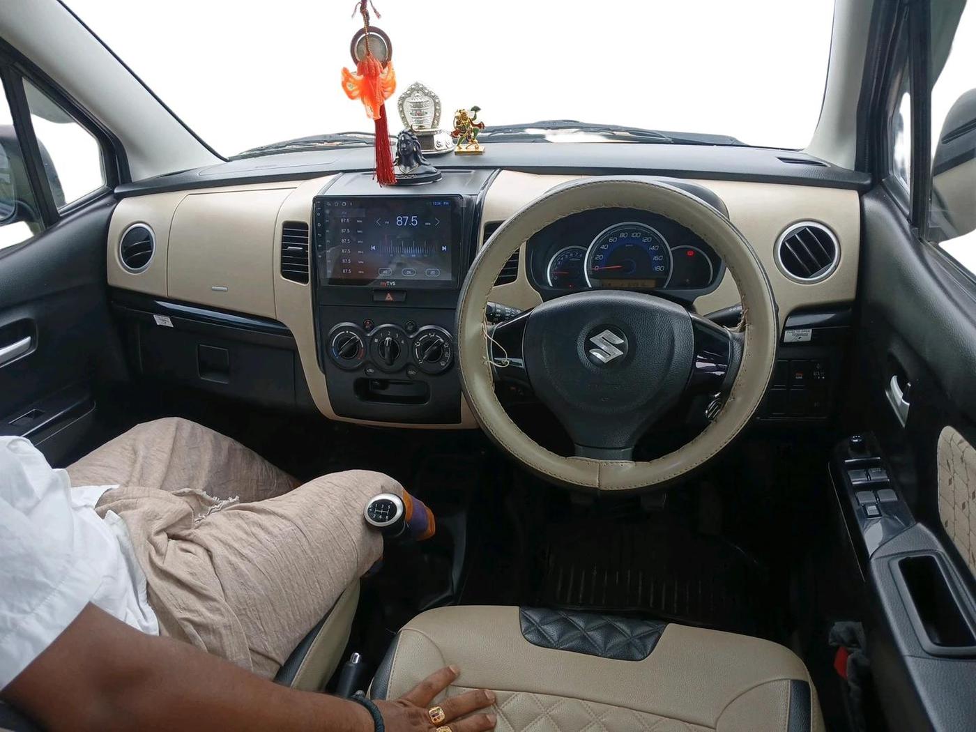 2018 Maruti Wagon R 1.0 VXI OPT, Petrol, Manual, 65,100 km, interior