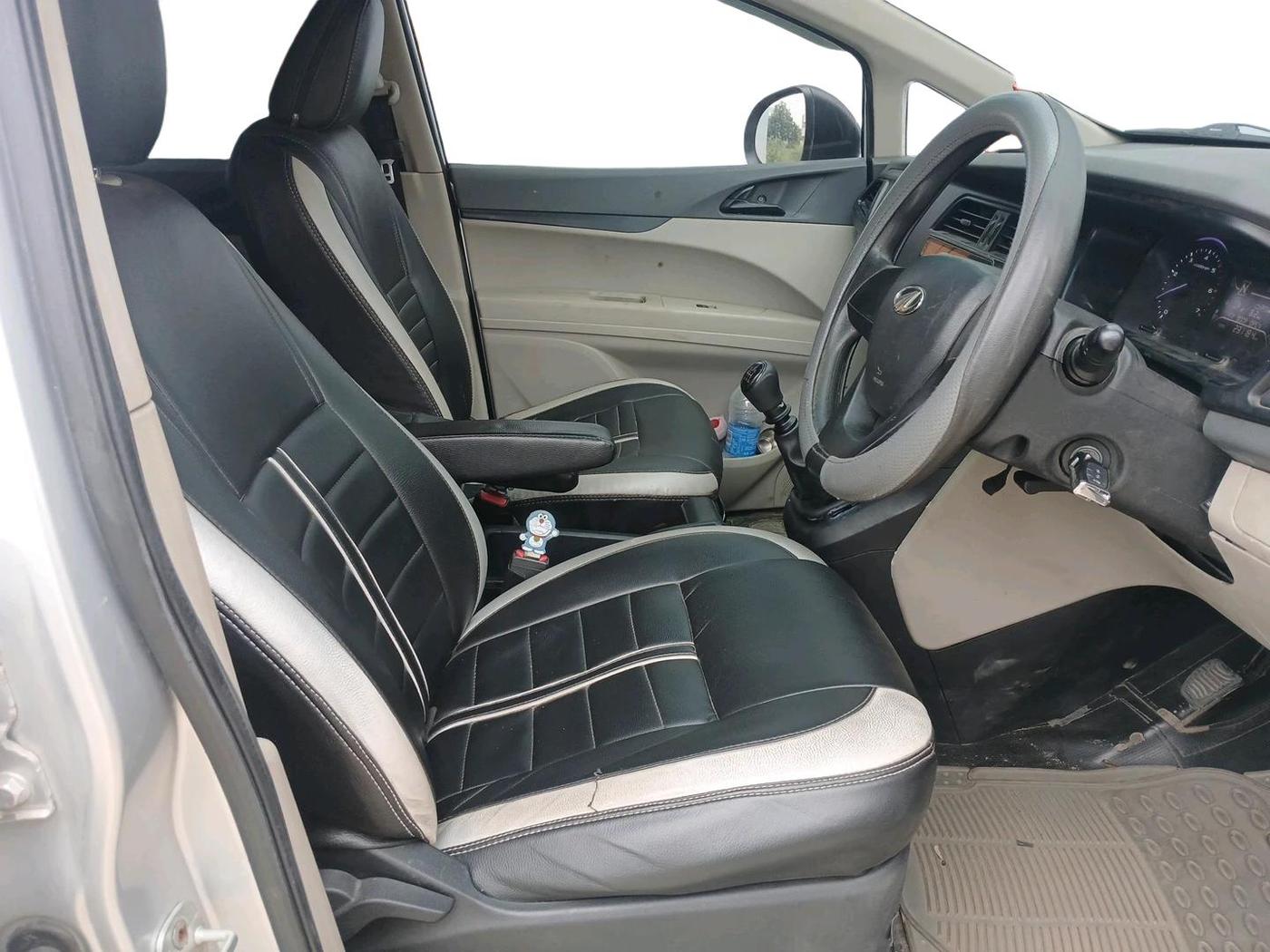 2019 Mahindra MARAZZO M2 8 STR, Diesel, Manual, 2,31,184 km, interior