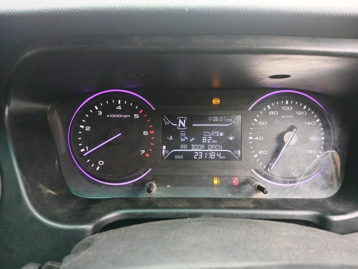 2019 Mahindra MARAZZO M2 8 STR, Diesel, Manual, 2,31,184 km, interior