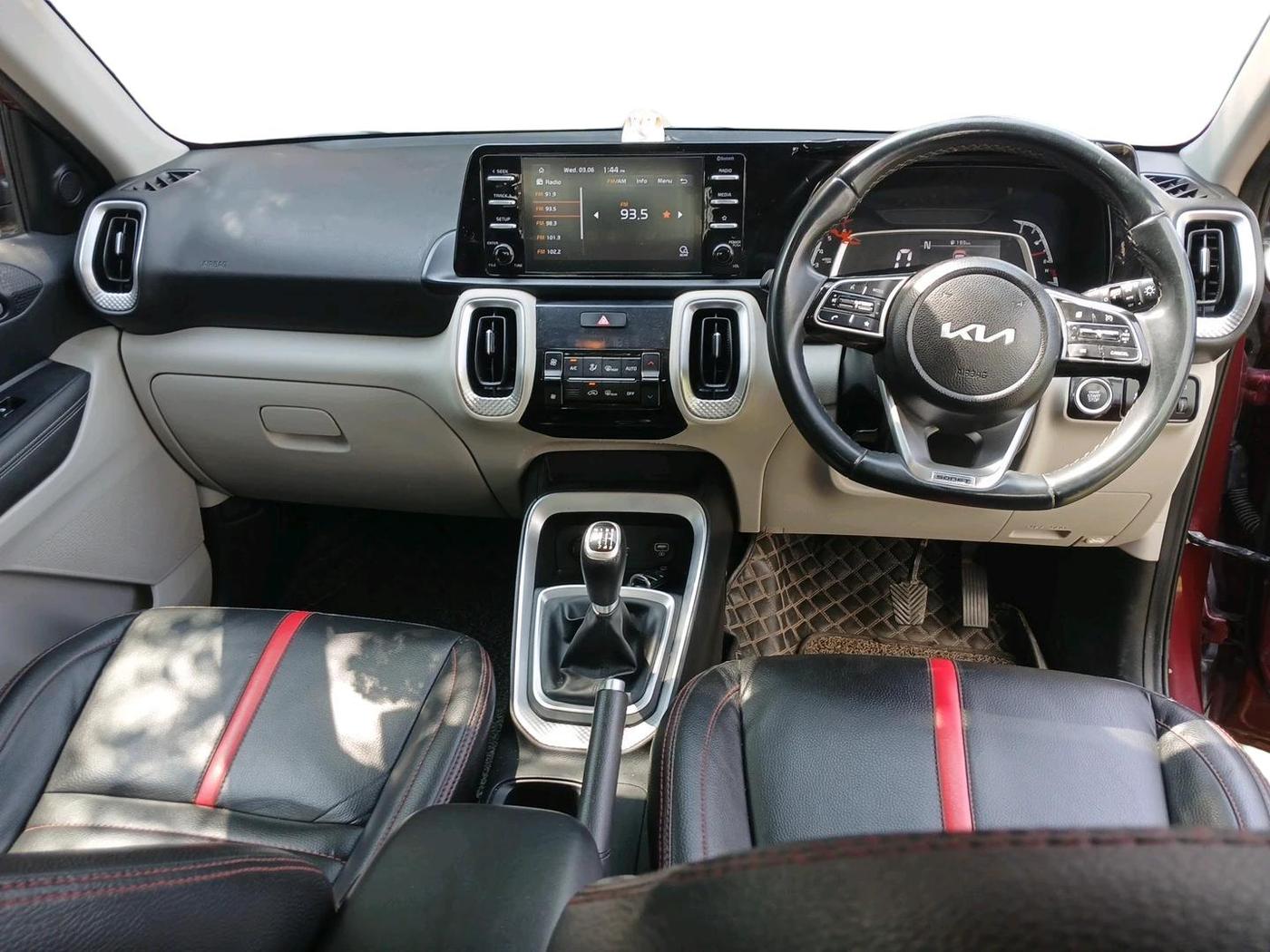 2023 KIA SONET HTX 1.5D IMT, Diesel, Manual, 44,207 km, interior