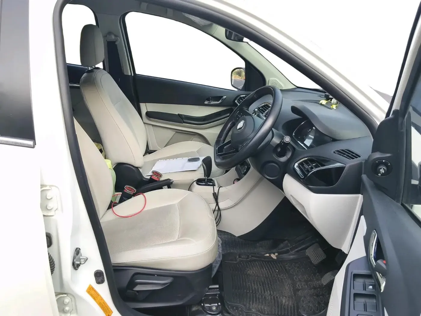 2024 Tata TIGOR XZA Plus iCNG , CNG, Automatic, 30,552 km, interior