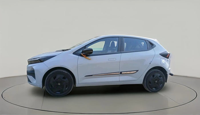 2025 Tata ALTROZ Creative S Petrol 5MT, Petrol, Manual, 17,759 km, exterior