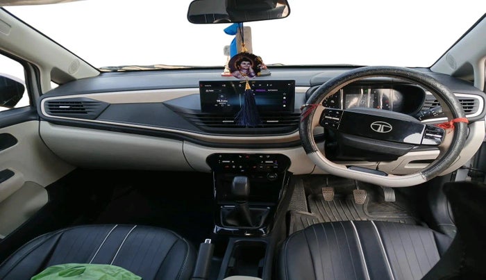2025 Tata ALTROZ Creative S Petrol 5MT, Petrol, Manual, 17,759 km, interior