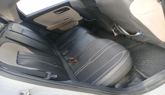 2025 Tata ALTROZ Creative S Petrol 5MT, Petrol, Manual, 17,759 km, interior