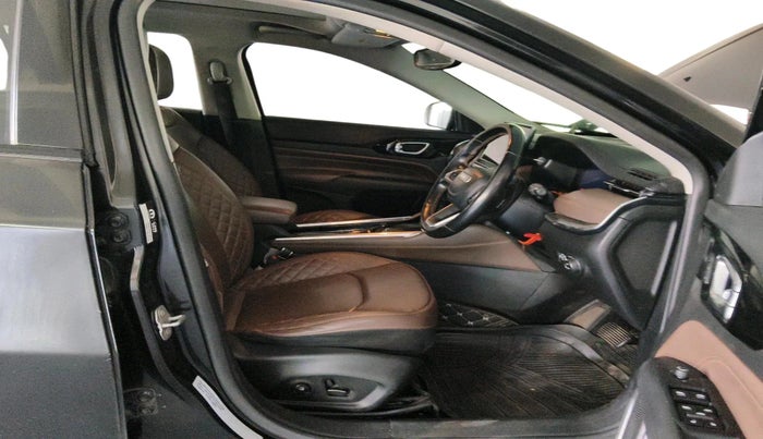 2022 Jeep MERIDIAN LIMITED (O) 4X2 AT, Diesel, Automatic, 1,21,550 km, interior