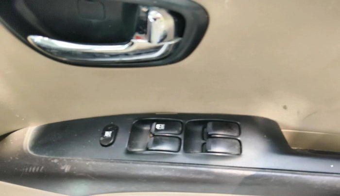 2013 Hyundai i10 MAGNA 1.1 LPG, Petrol, Manual, 57,864 km, interior