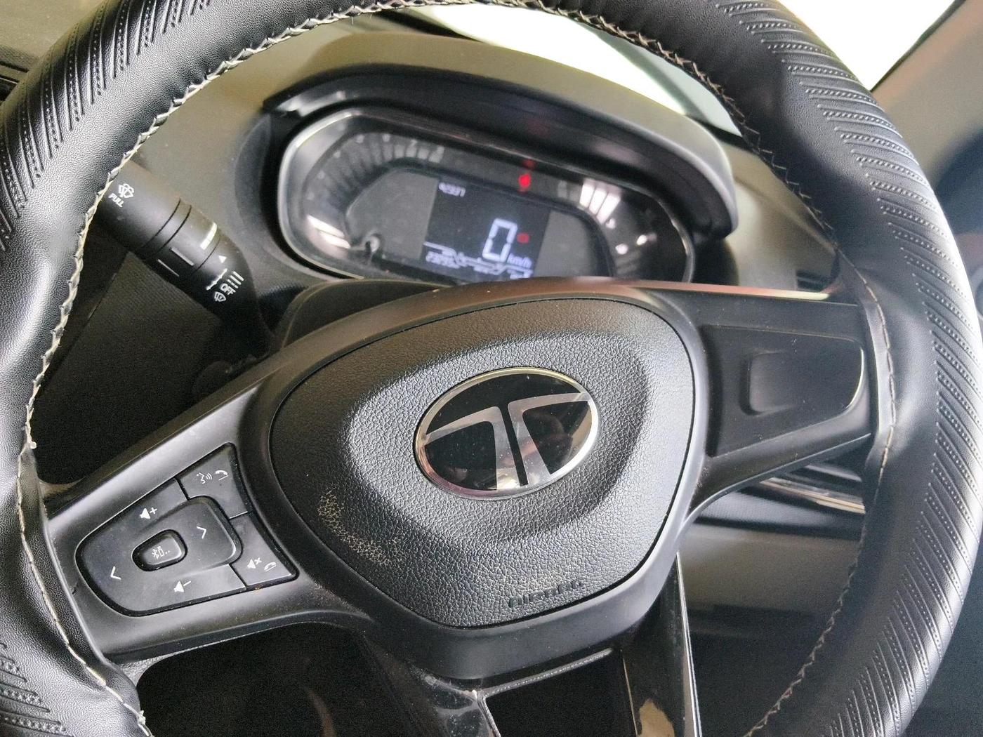 2024 Tata Tiago XT PETROL, Petrol, Manual, 23,295 km, interior