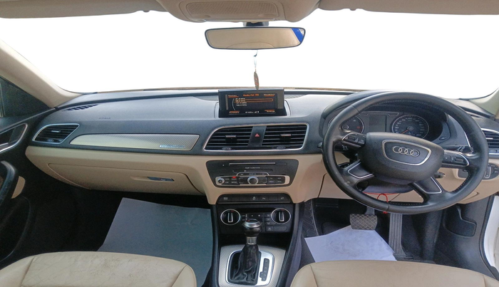 2017 Audi Q3 35 TDI Quattro, Diesel, Automatic, 1,28,234 km, interior