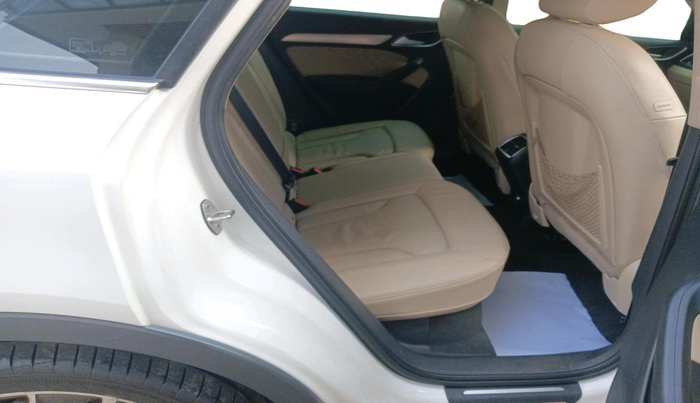 2017 Audi Q3 35 TDI Quattro, Diesel, Automatic, 1,28,234 km, interior